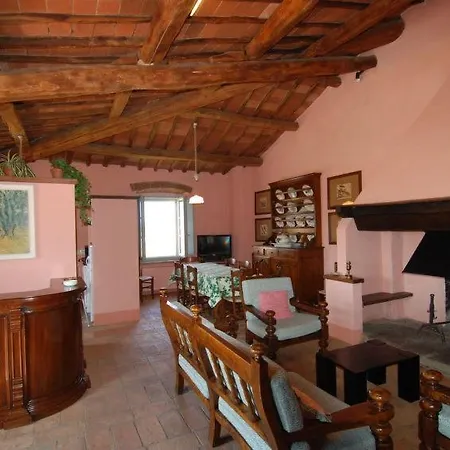 Holiday home Le Case Sleeps 16 Pool Wifi *
