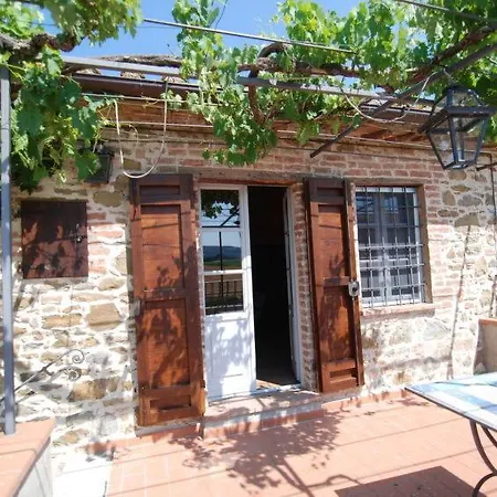 Holiday home Le Case Sleeps 16 Pool Wifi *