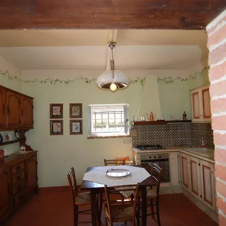 Holiday home Le Case Sleeps 16 Pool Wifi